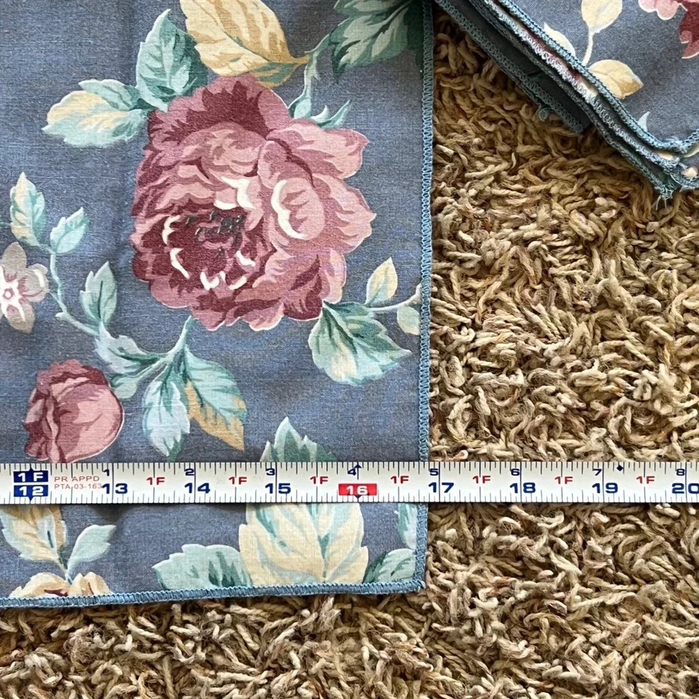 Vintage Floral Cloth Napkins Set of 7‎ Blue Mauve Rose Cottagecore Table Linens